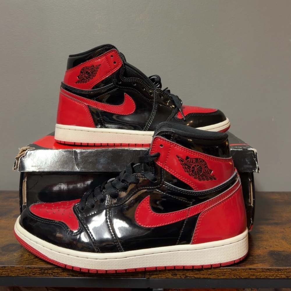 Air Jordan 1 Retro OG Paten Black and Red High-Top OG Box and receipt from 2022